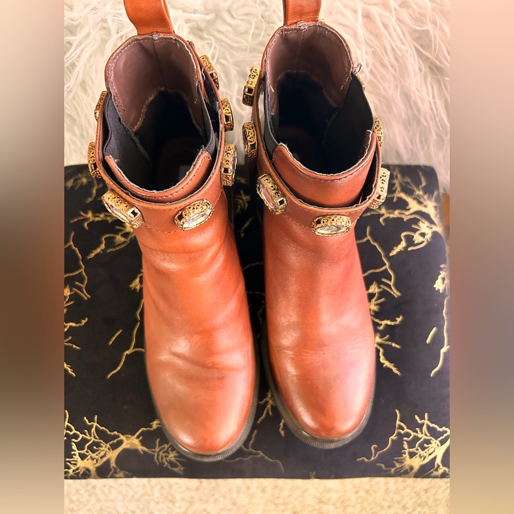 Women’s chunky boots